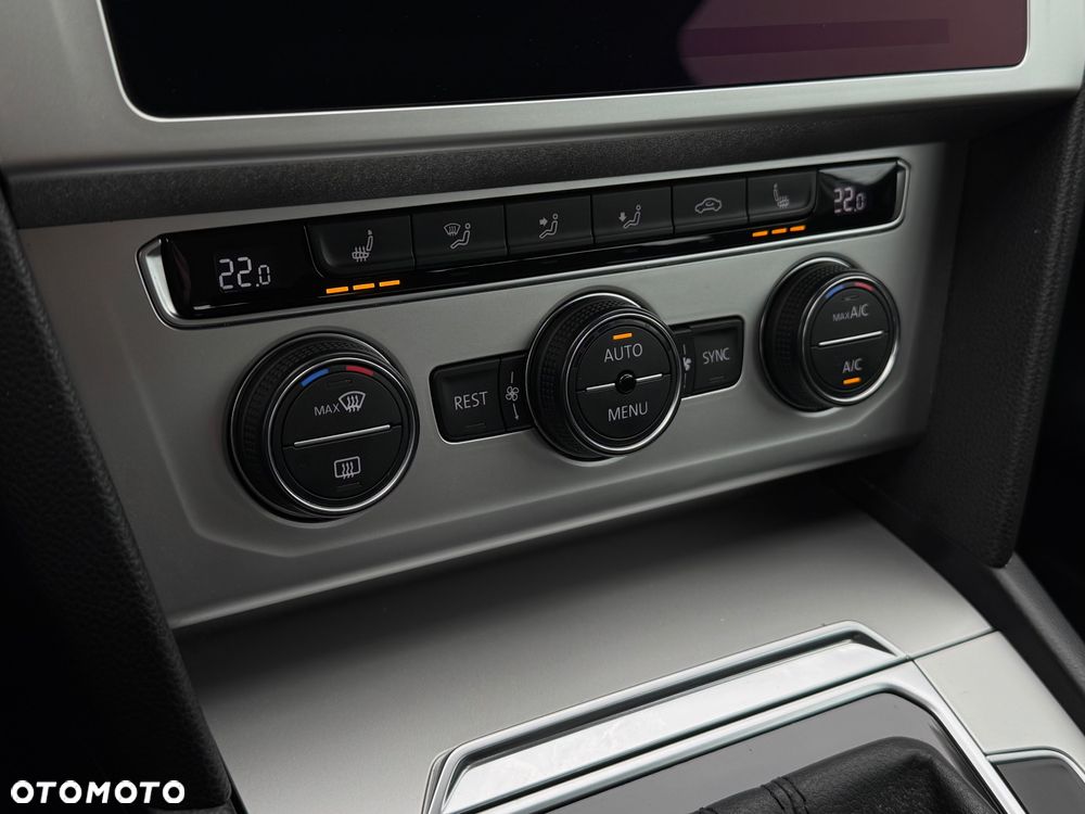 Volkswagen Passat Variant 1.5 TSI OPF DSG Comfortline - 21