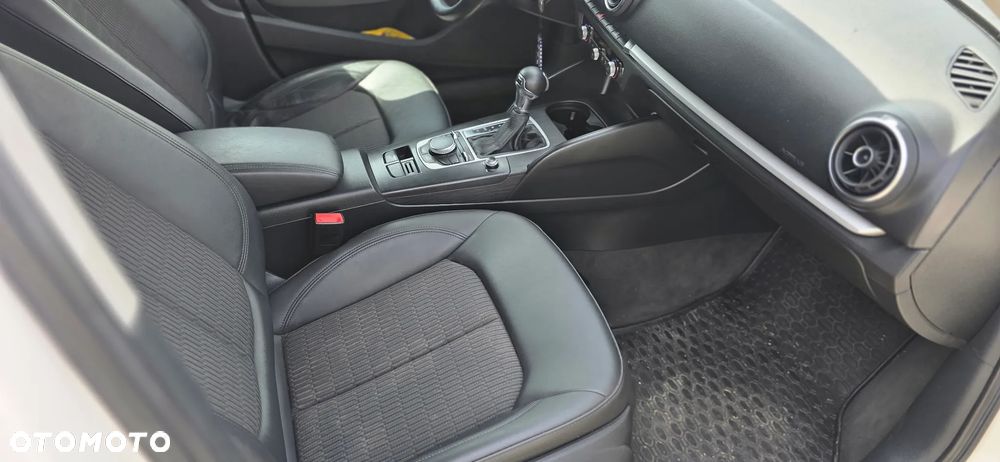 Audi A3 Sportback - 12