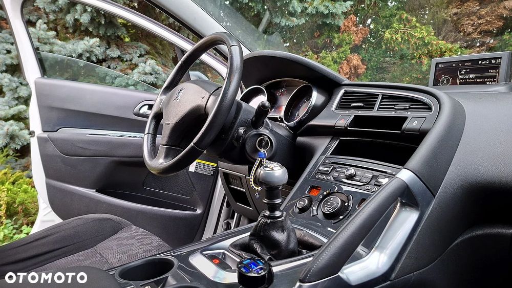 Peugeot 3008 HDi 115 Business-Line - 19