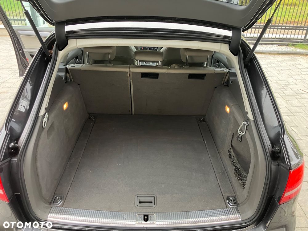 Audi A4 Avant 2.0 TFSI Attraction - 12