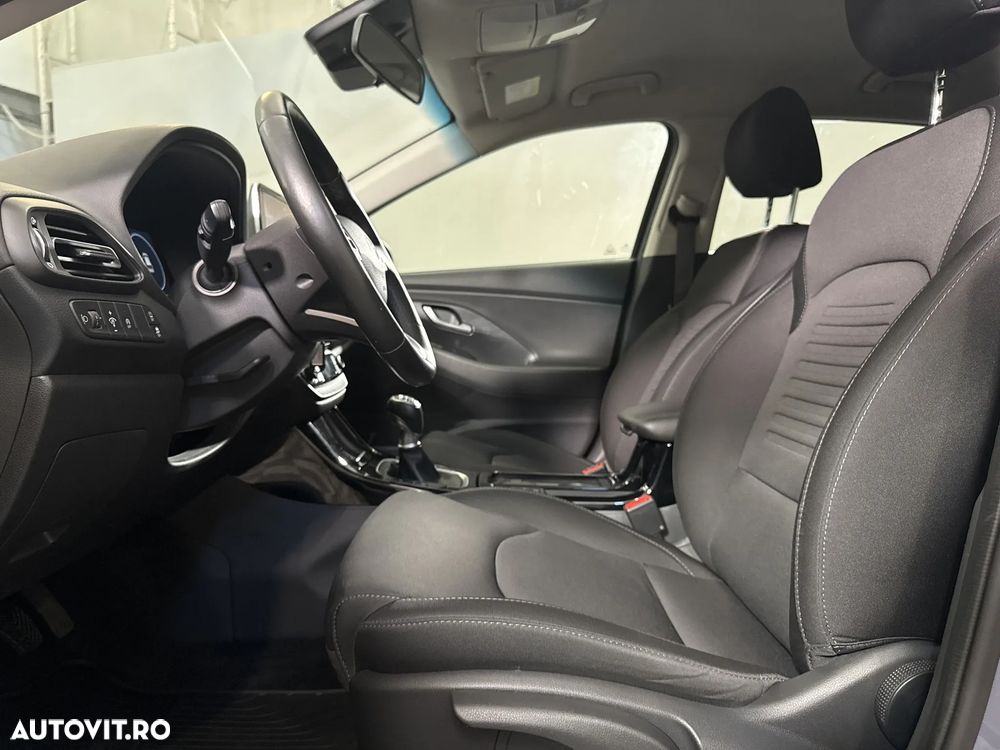 Hyundai i30 - 24