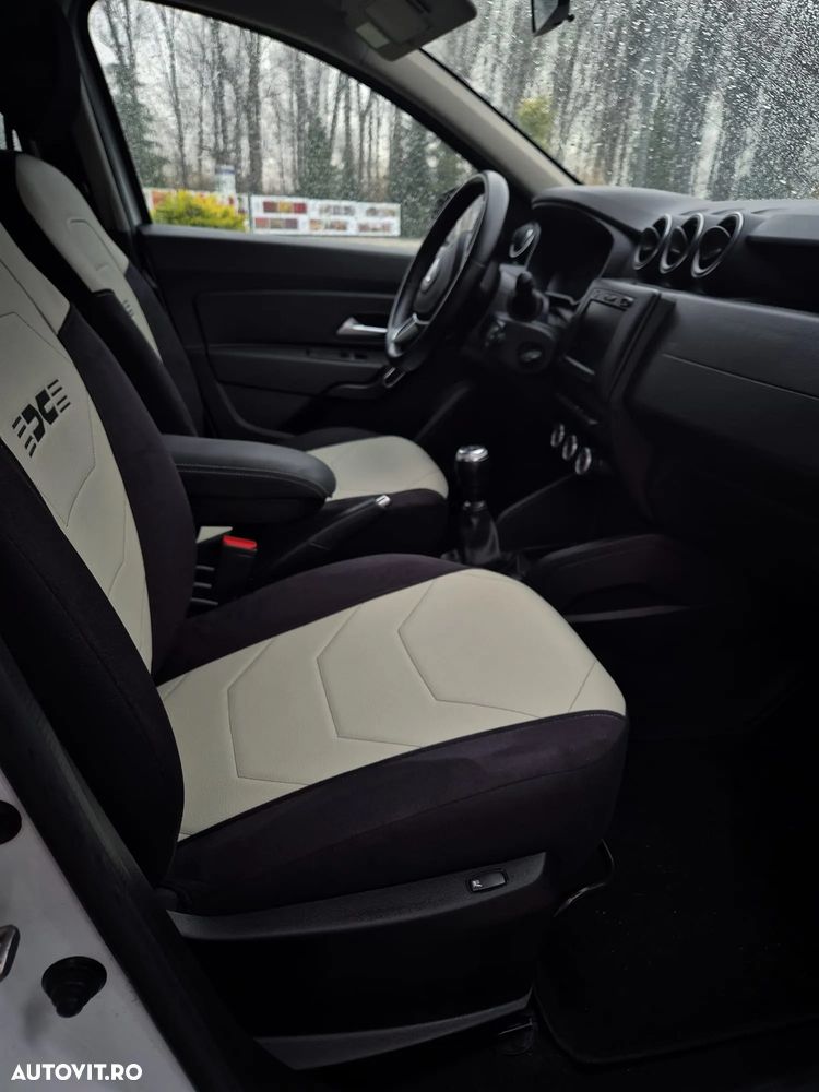Dacia Duster 1.5 Blue dCi Prestige - 11