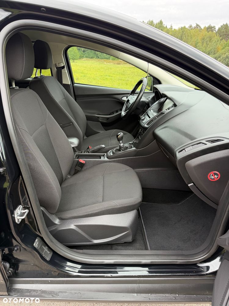 Ford Focus 1.5 TDCi DPF Start-Stopp-System Business - 30