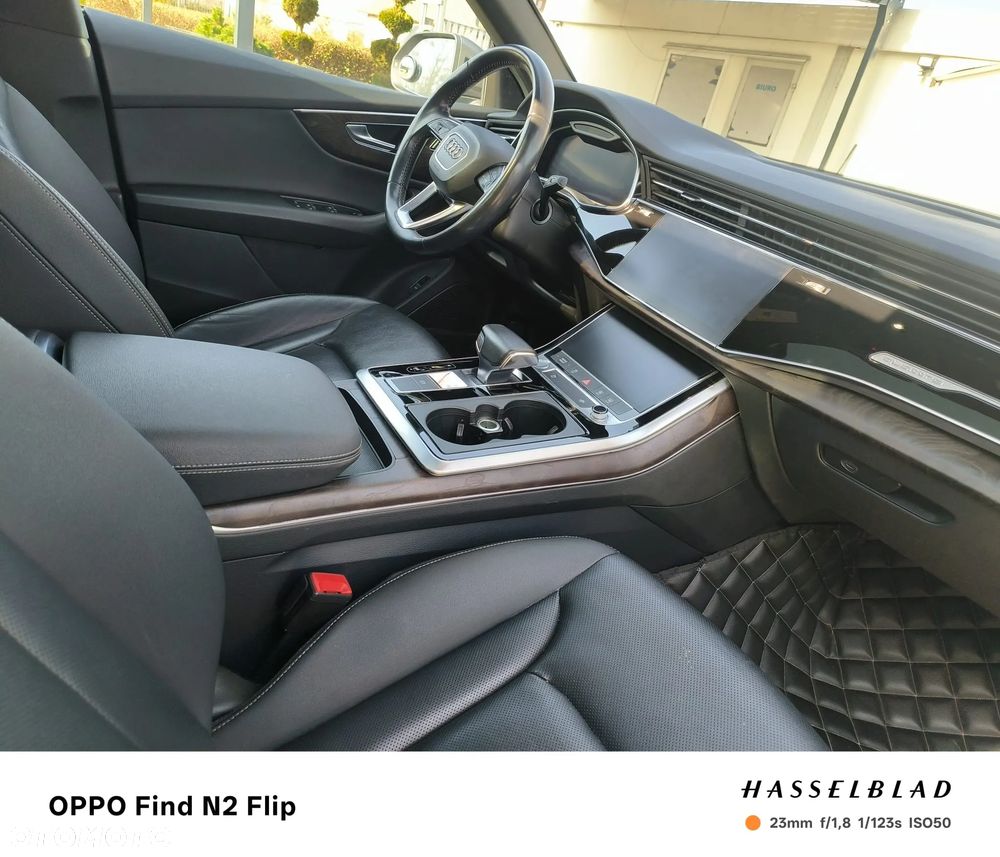 Audi Q8 55 TFSI quattro tiptronic - 13