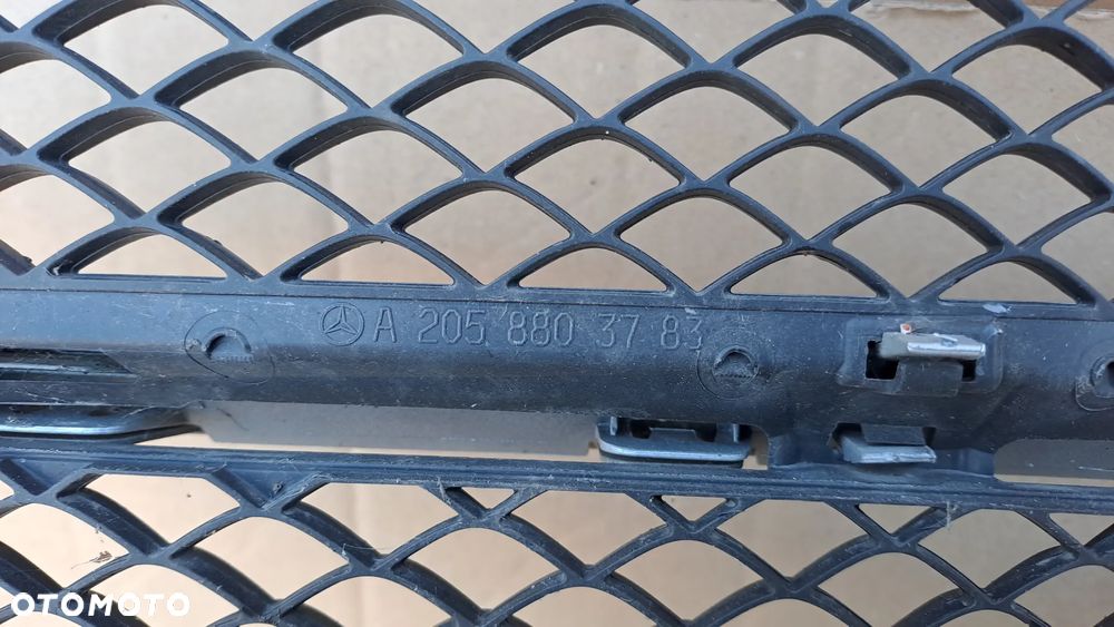 MERCEDES C W205 A205 205 GRILL ATRAPA CHŁODNICY A2058803783 ZNACZEK RADAR A2058803783, A2058800183, A2058800783 - 9