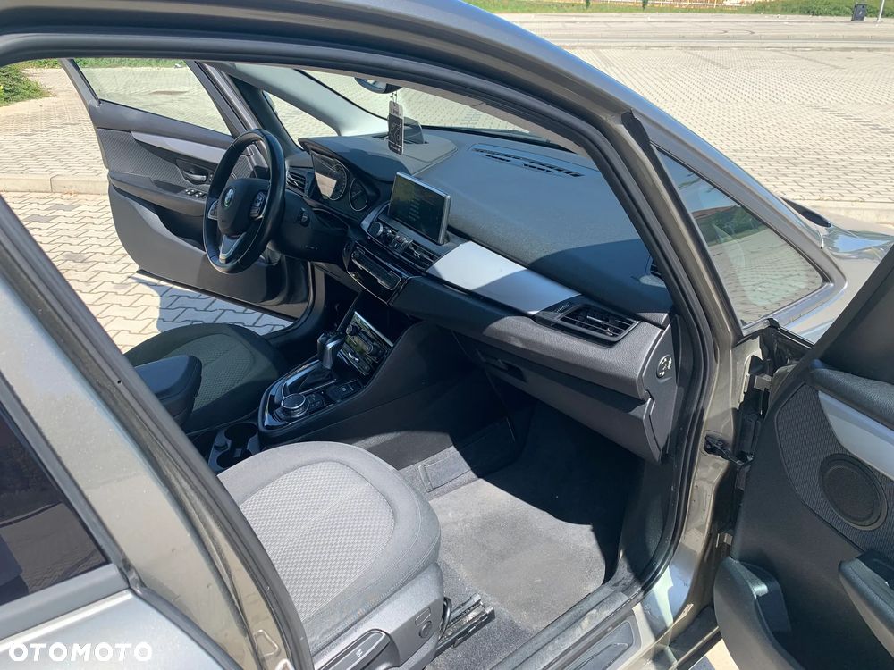 BMW Seria 2 220d Advantage - 10