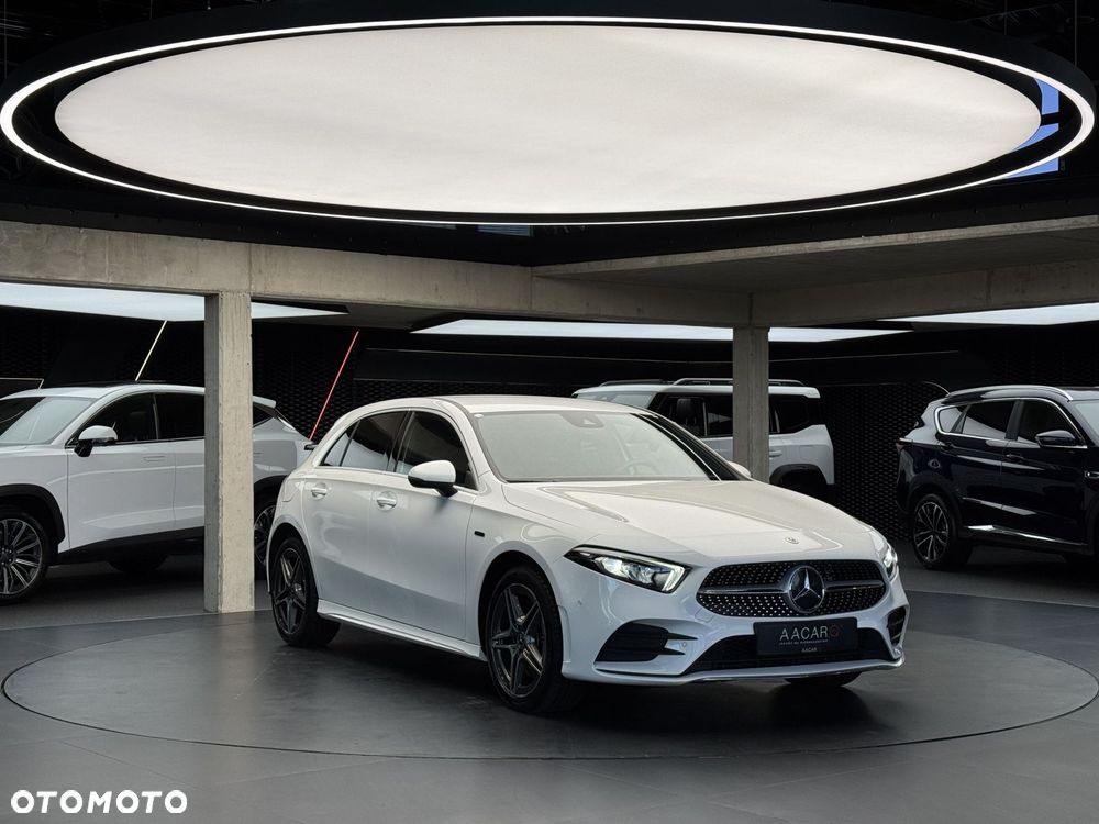 Mercedes-Benz Klasa A 250 E AMG Line 8G-DCT - 8