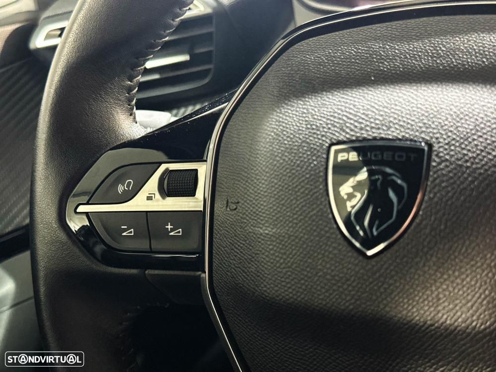 Peugeot 2008 1.2 PureTech Allure Pack - 35