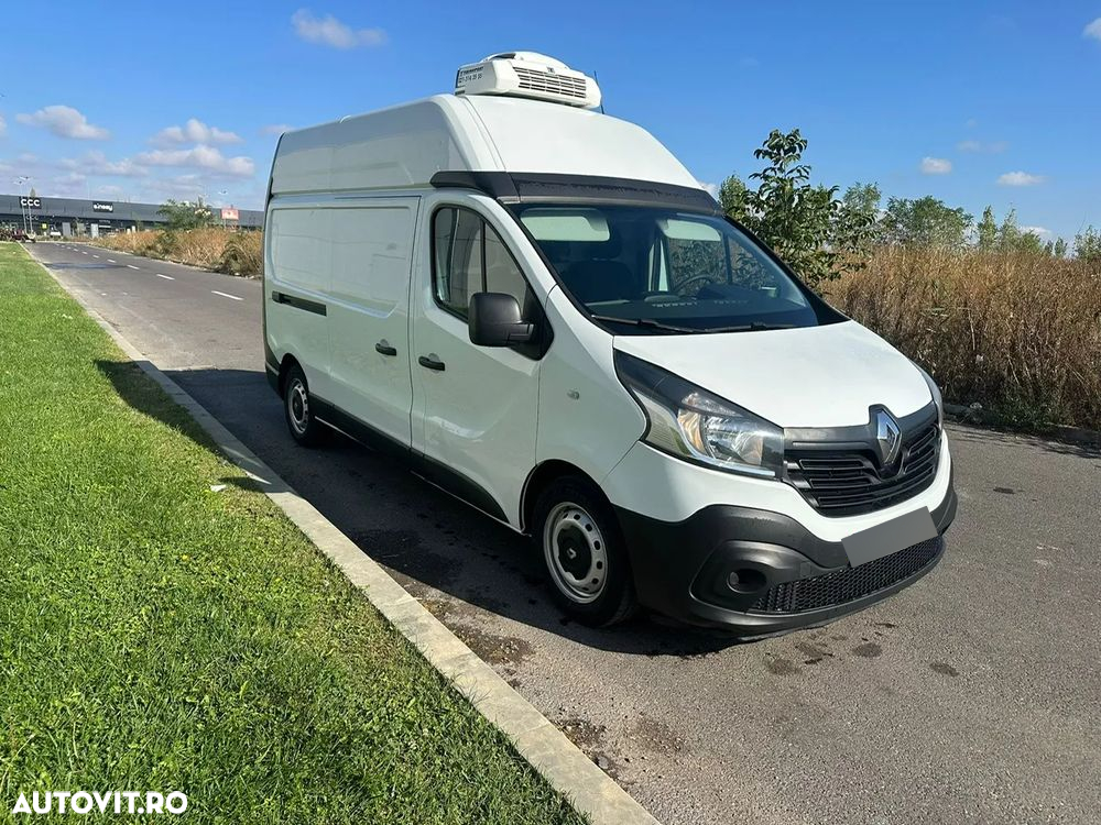 Renault TRAFIC - 2