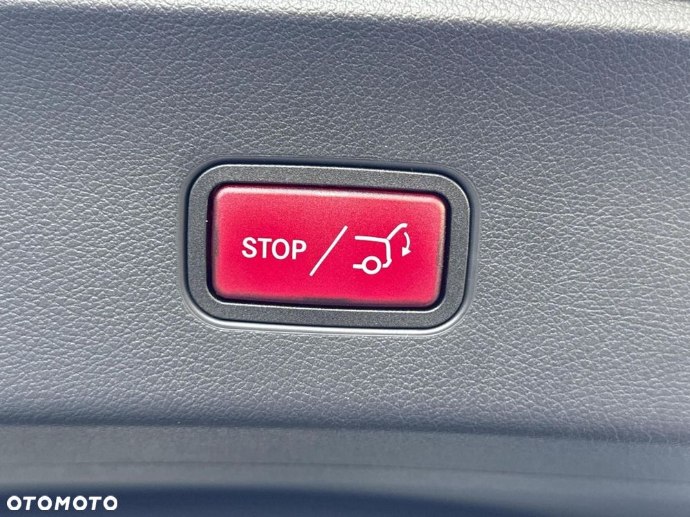 Mercedes-Benz GLC - 13