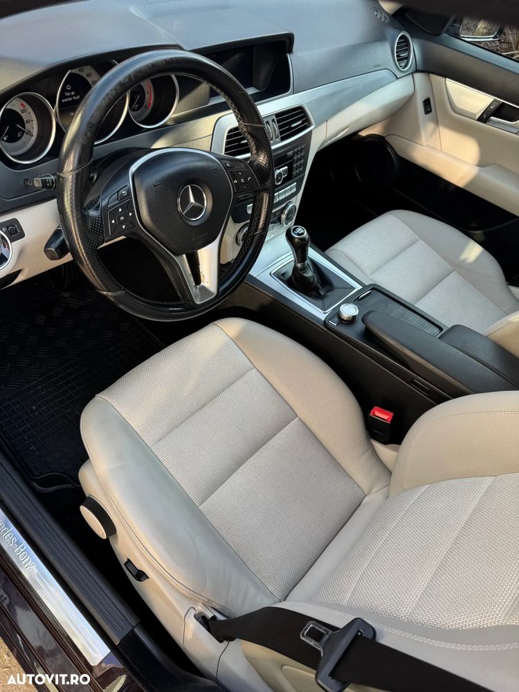 Mercedes-Benz C 200 CDI BlueEFFICIENCY - 13
