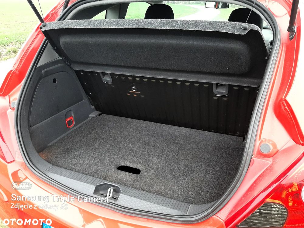 Opel Corsa 1.4 16V Active - 20