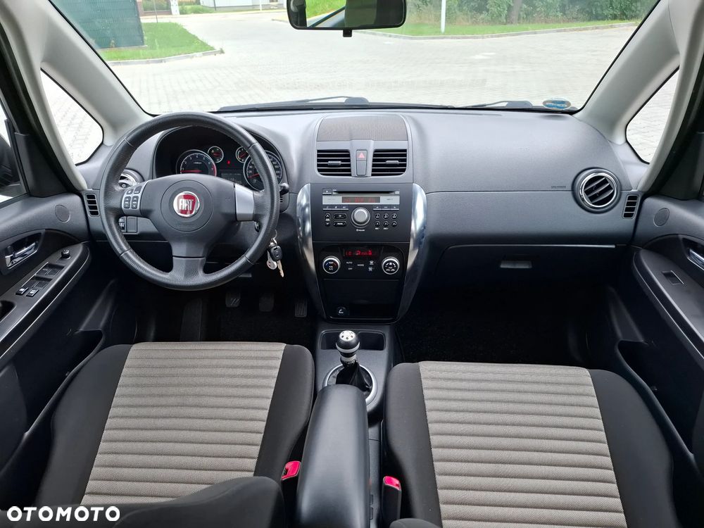 Fiat Sedici 1.6 16V 4x2 Emotion - 13