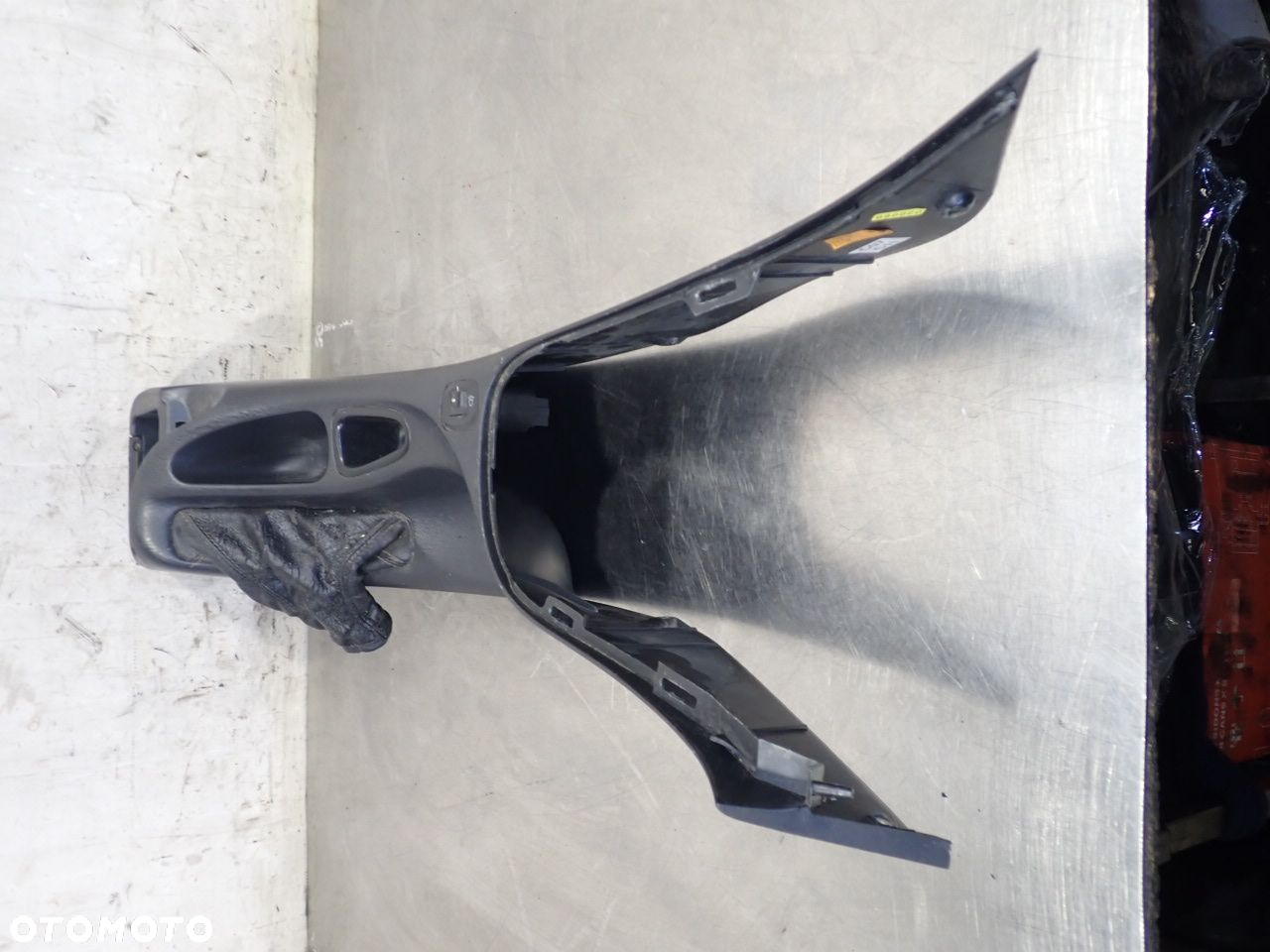 TUNEL ŚRODKOWY HYUNDAI COUPE I LIFT 1.6 - 2