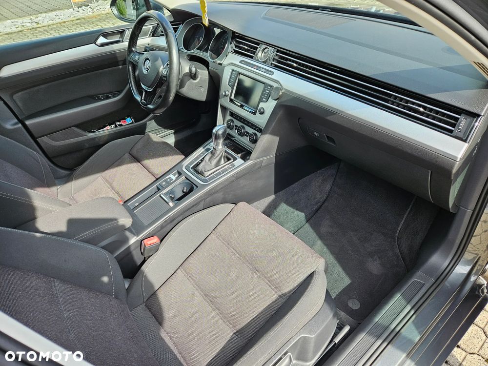 Volkswagen Passat 2.0 TDI (BlueMotion Technology) DSG Highline - 5