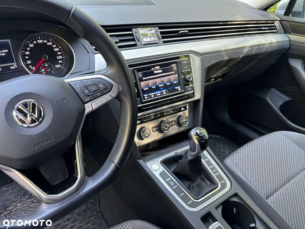 Volkswagen Passat 1.5 TSI EVO Business - 29