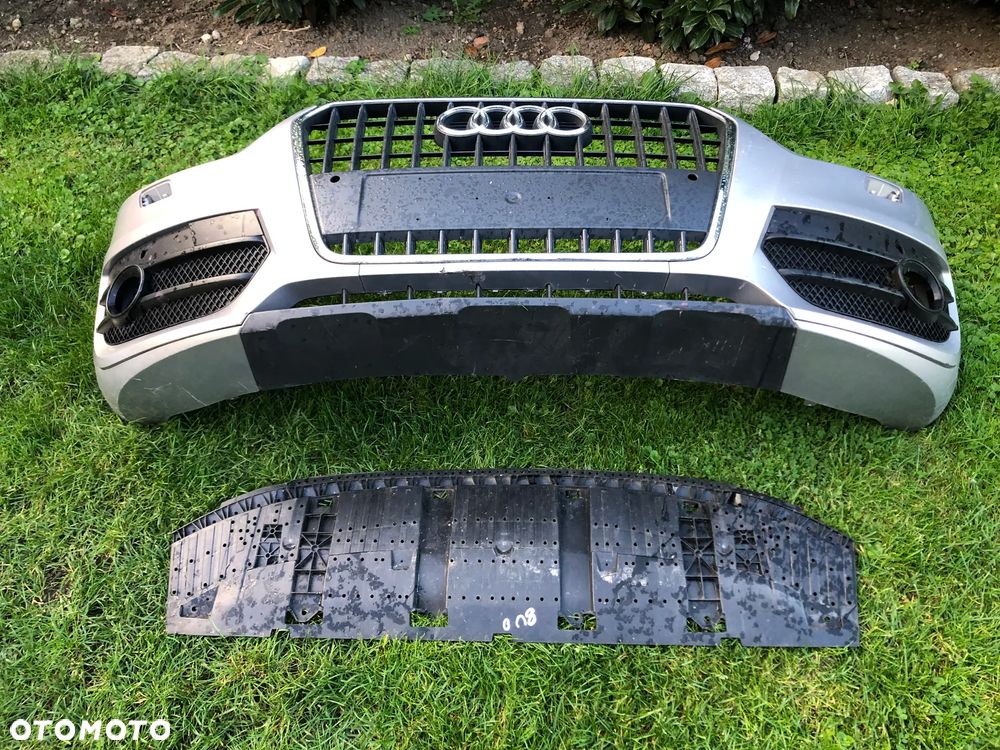 zderzak przedni AUDI Q3 I 8U0 przód + grill 2011 - - 6