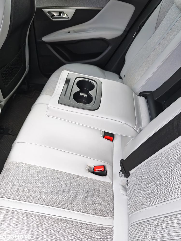 Peugeot 3008 1.2 PureTech Allure S&S EAT6 - 14
