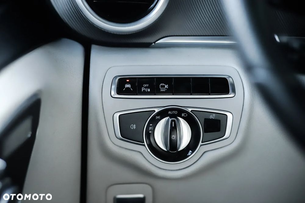 Mercedes-Benz Klasa V 250 (BlueTEC) d Avantgarde 7G-Tronic (d³ugi) - 23