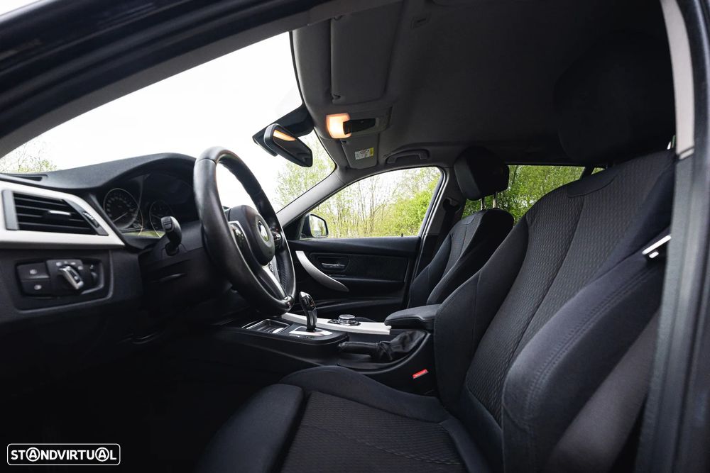 BMW 320 d Navigation Auto - 35