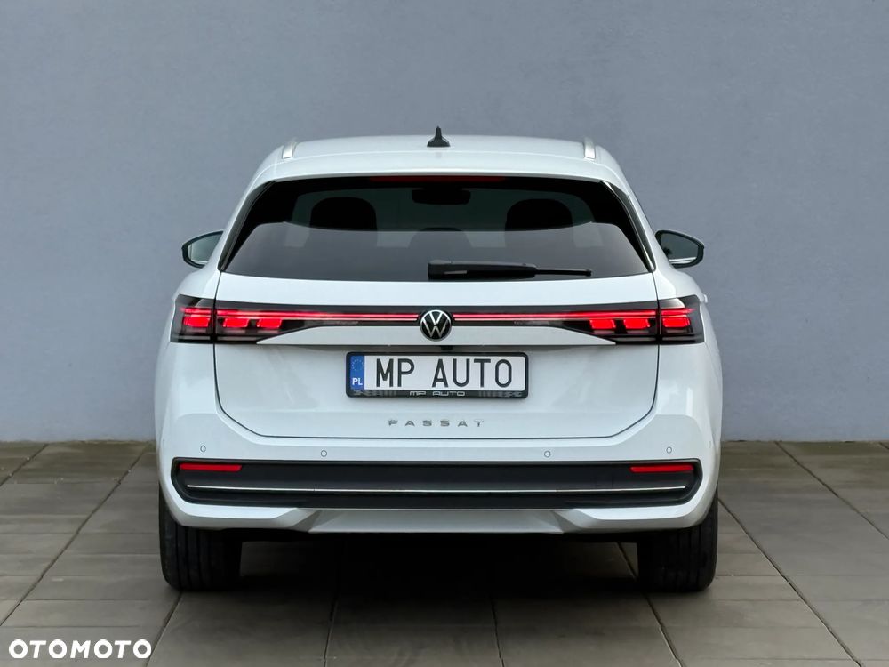 Volkswagen Passat - 5