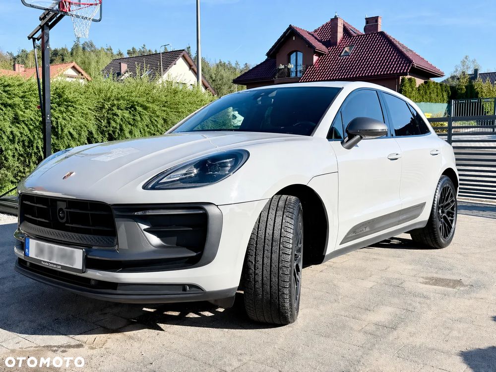 Porsche Macan T - 2