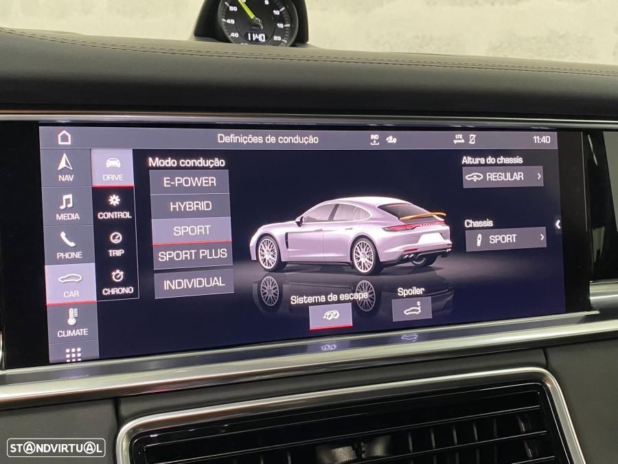 Porsche Panamera 4 E-Hybrid Platinum Edition - 44