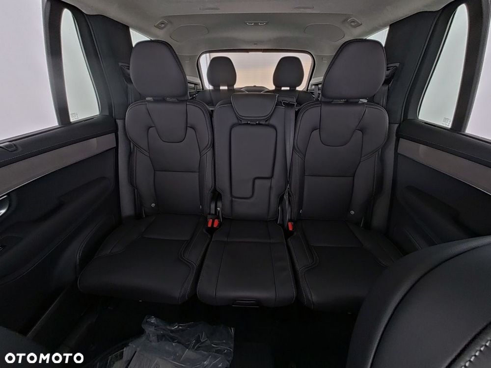 Volvo XC 90 T8 AWD Plug-In Hybrid Ultra Dark 7os - 7