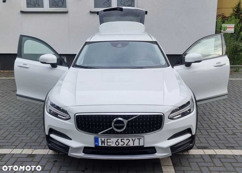 Volvo V90 Cross Country B5 D AWD Ultimate - 8