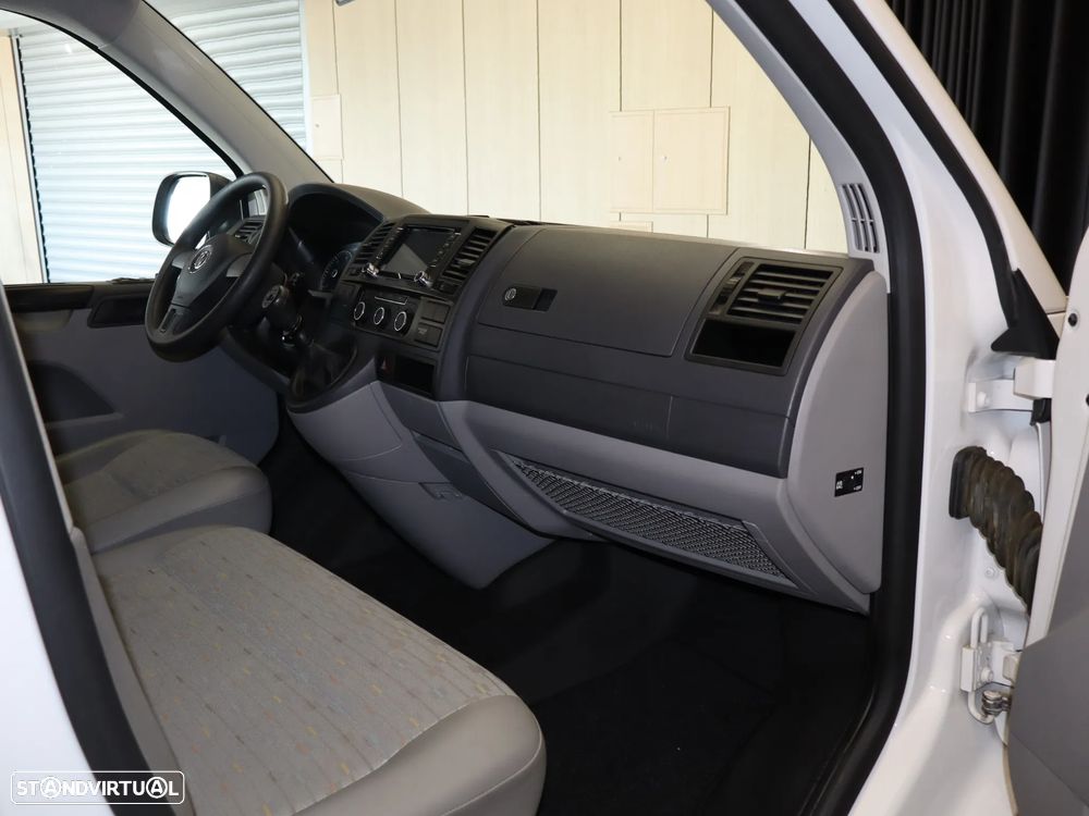 VW Transporter 2.0 TDi - 12