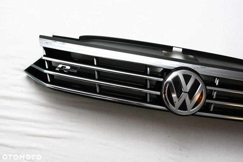 Grill Volkswagen passat B8 przed lift r-line - 3