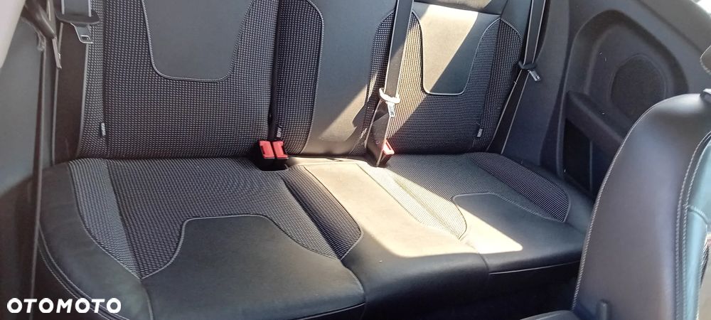 Ford Fiesta 1.0 EcoBoost STart-Stop Titanium - 2