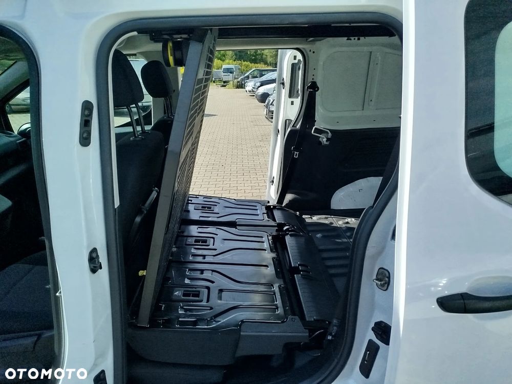 Toyota Proace City - 27
