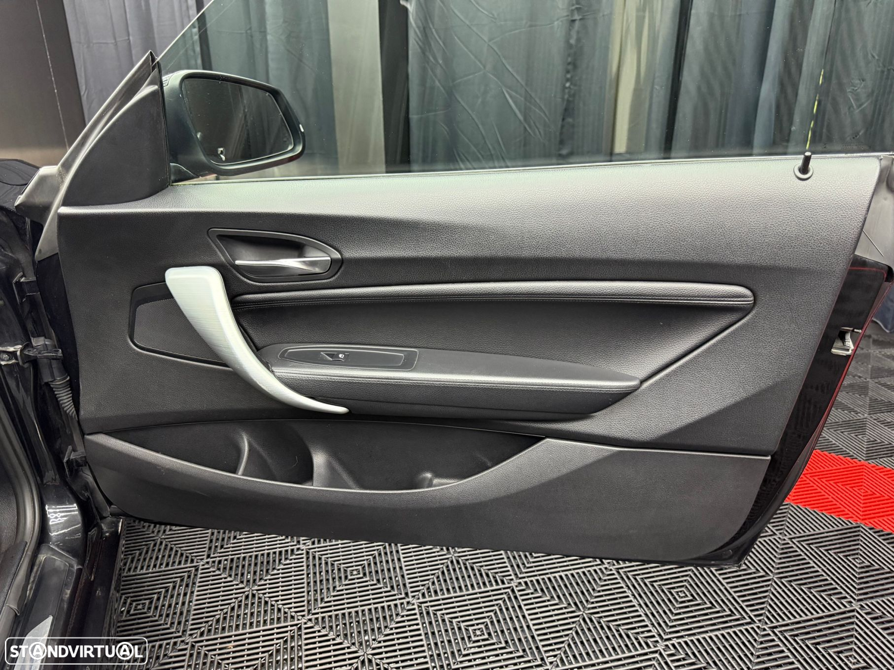 BMW 220 d Cabrio Pack M Auto - 34