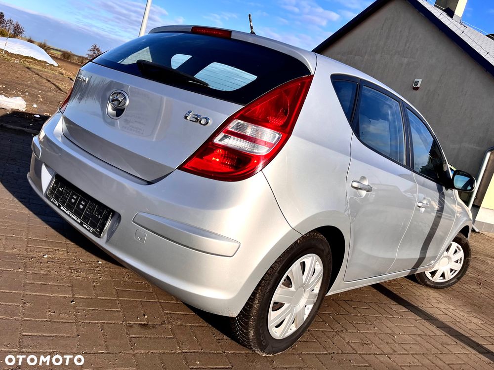 Hyundai i30 1.4 Classic + - 7
