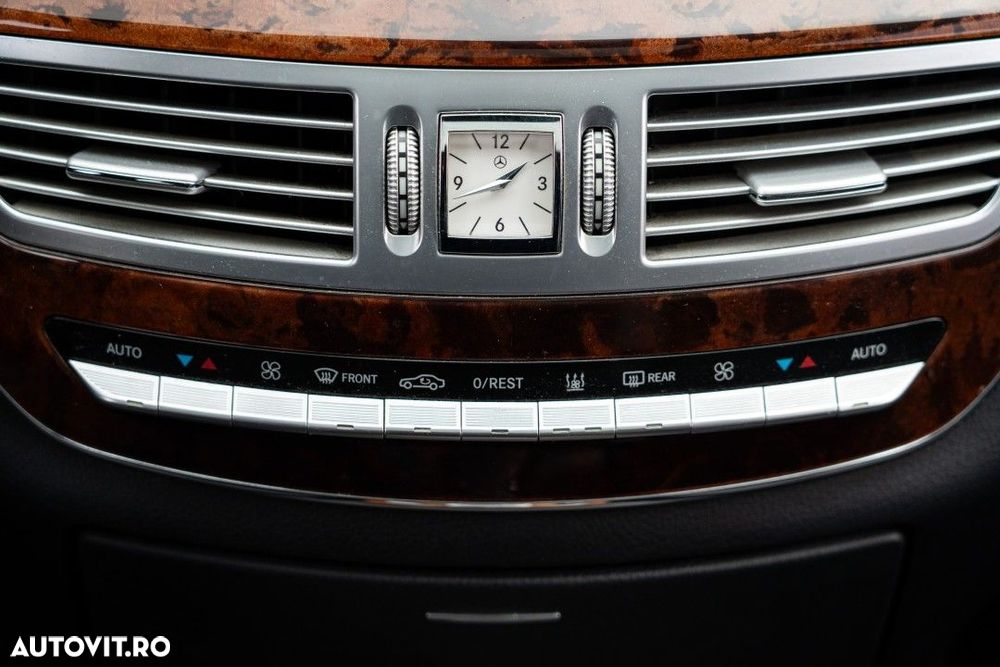 Mercedes-Benz S - 32