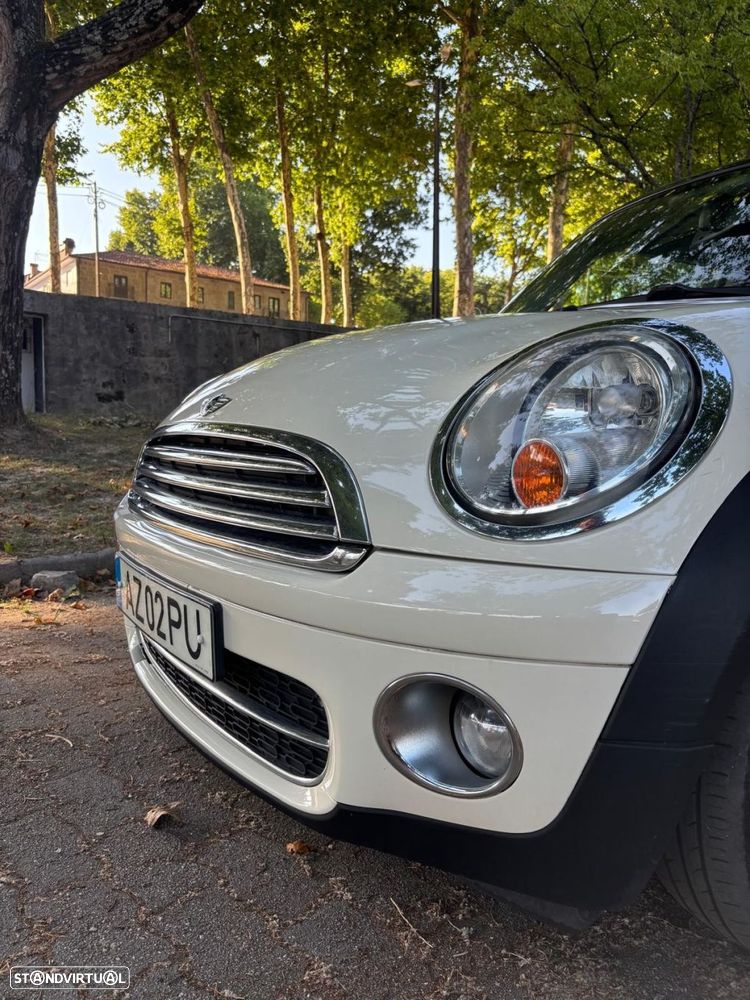 MINI 3 Portas Cooper D - 9