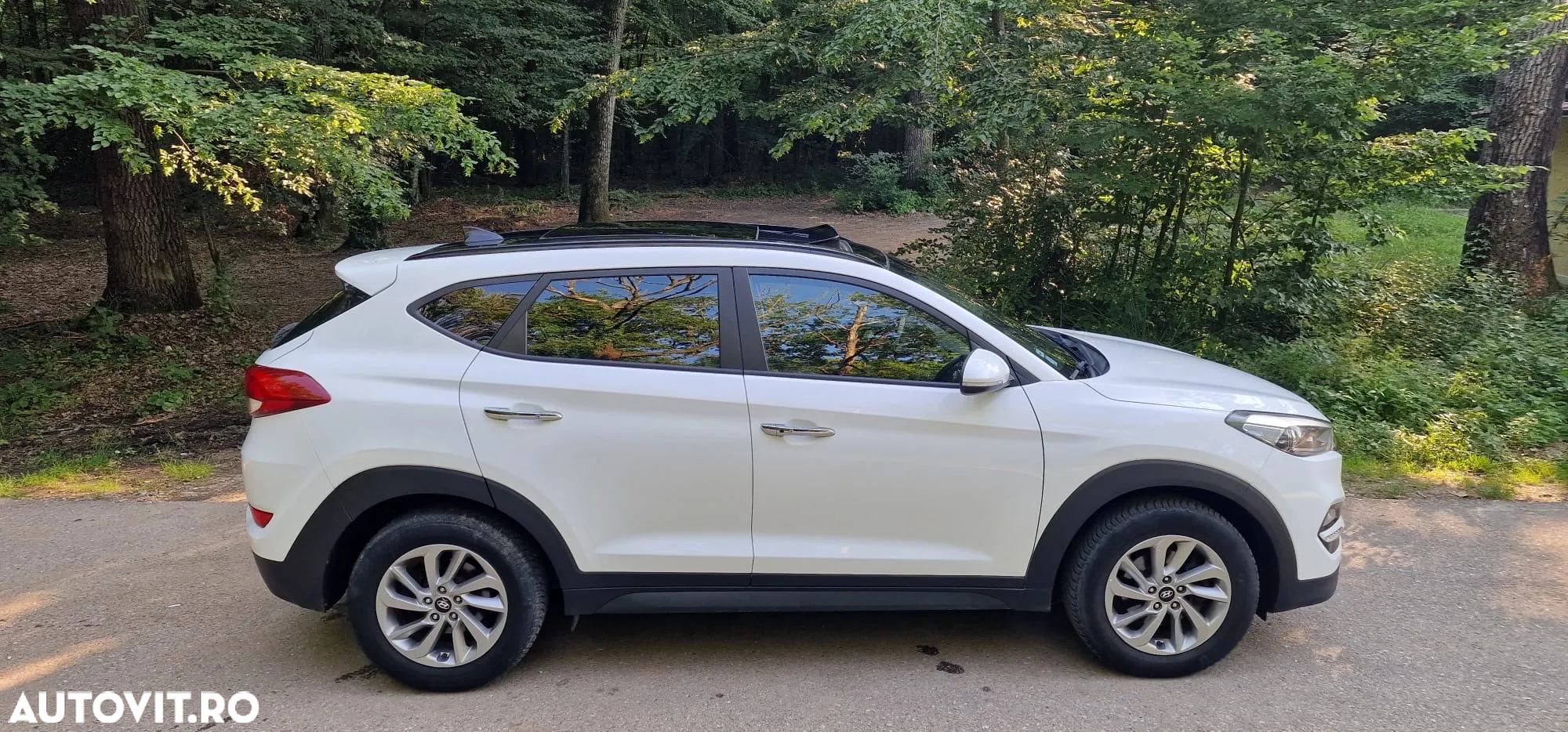 Hyundai Tucson blue 1.7 CRDi 2WD Passion Plus - 12