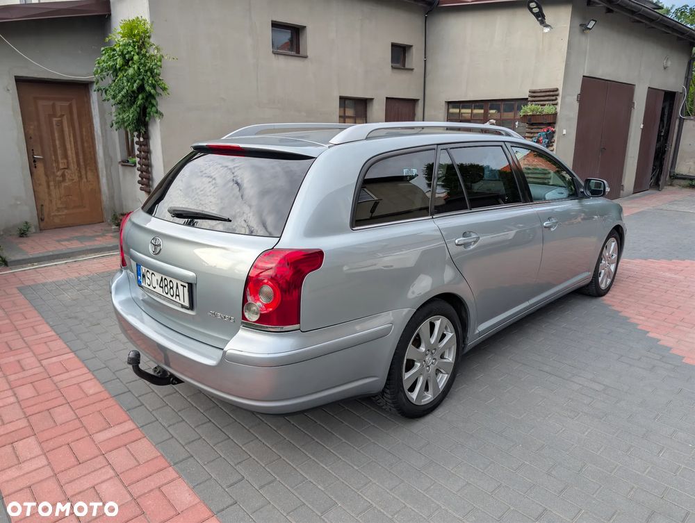 Toyota Avensis 2.0 VVT-i Sol - 5