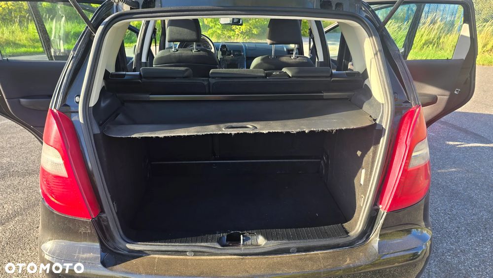 Mercedes-Benz Klasa A 160 BlueEFFICIENCY Elegance - 21