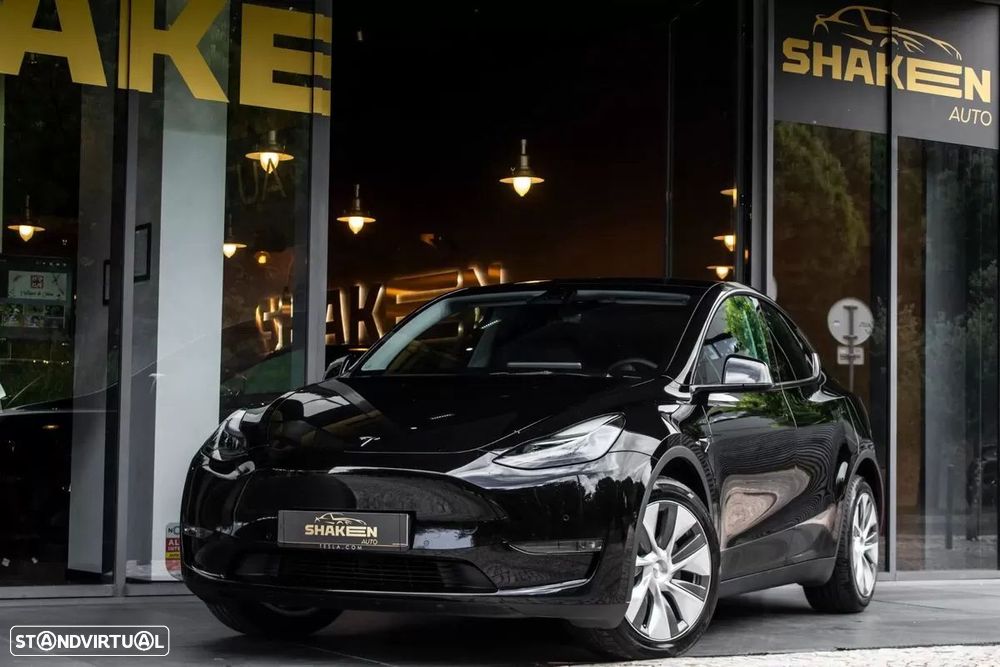 Tesla Model Y - 1