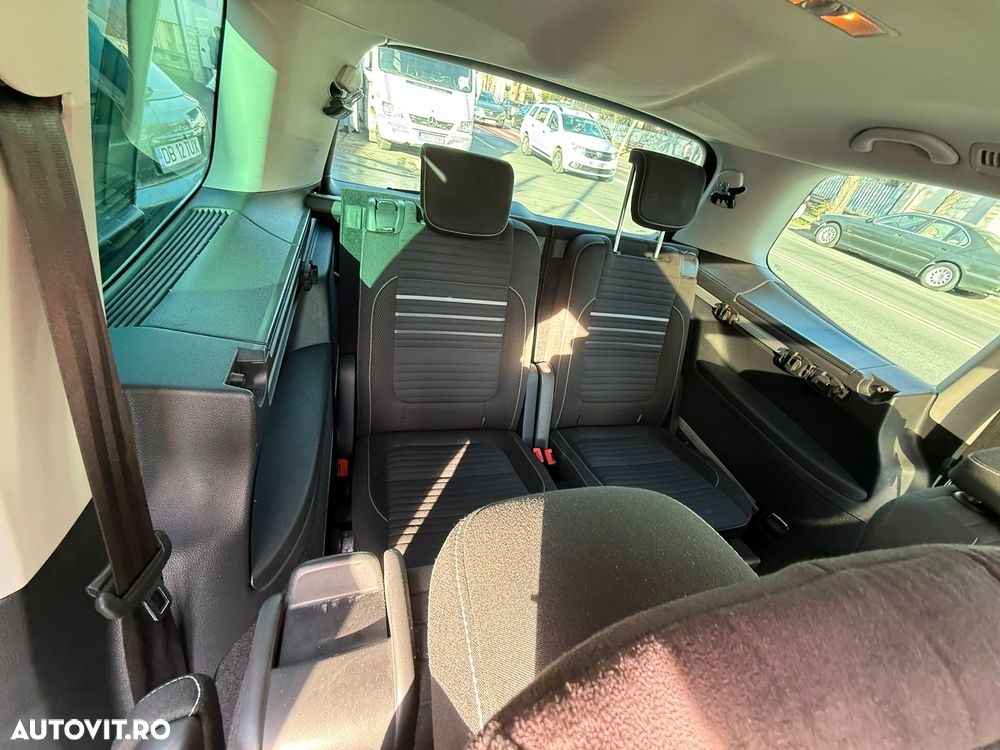 Volkswagen Sharan - 12