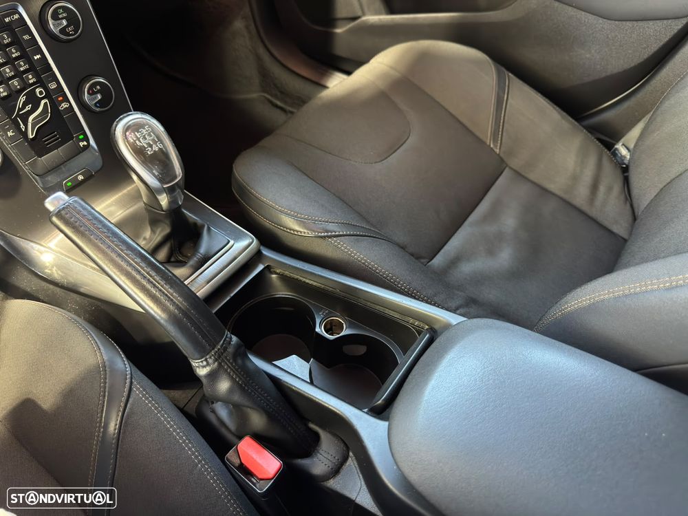 Volvo V40 1.6 D2 Eco Momentum - 14