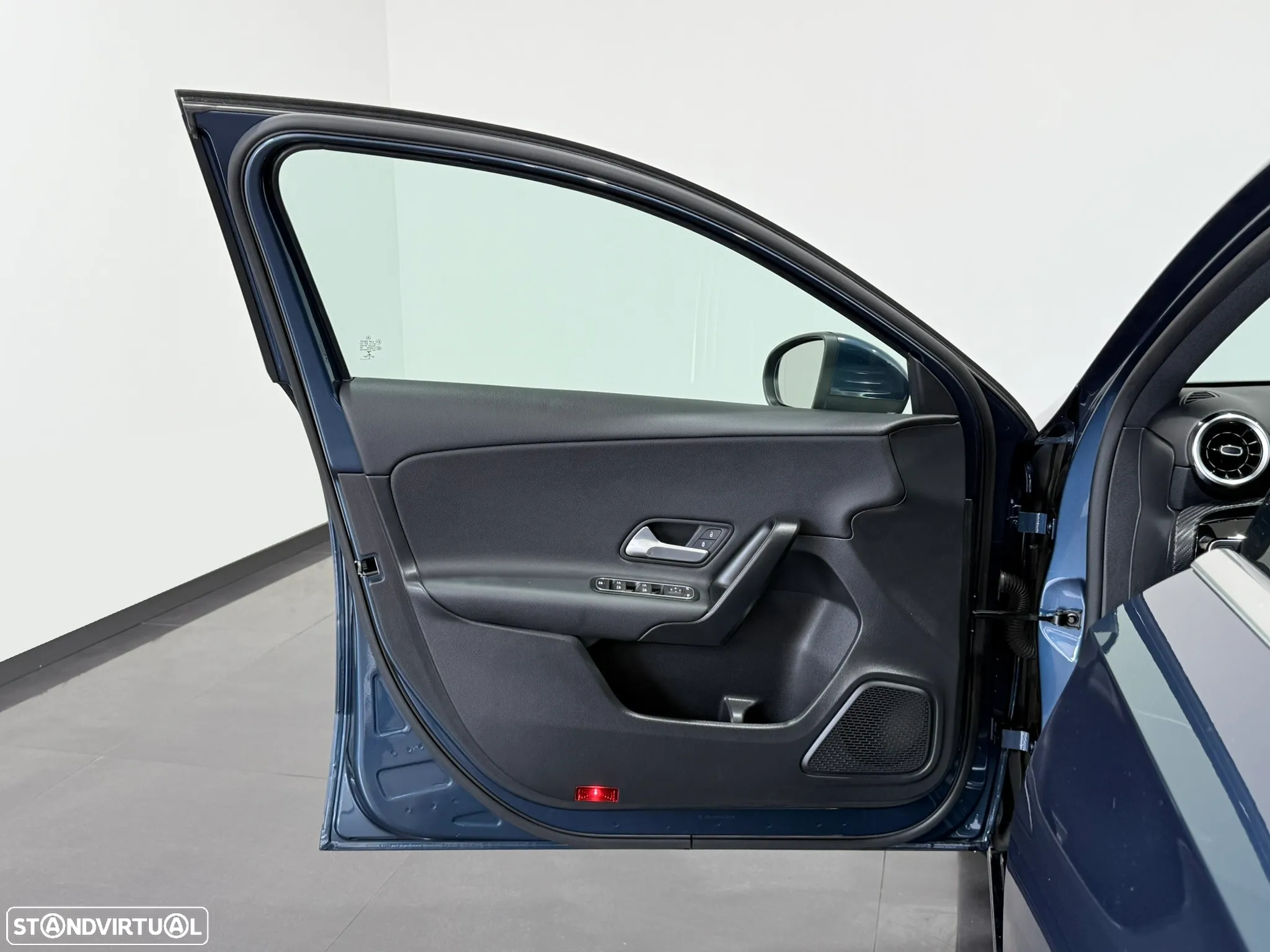 Mercedes-Benz A 180 d Progressive - 17