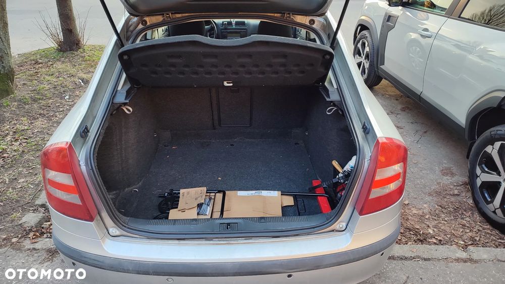 Skoda Octavia 2.0 TDI Ambiente - 11