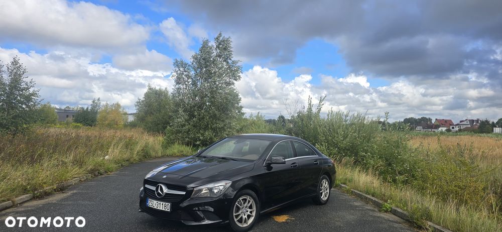 Mercedes-Benz CLA 200 - 4