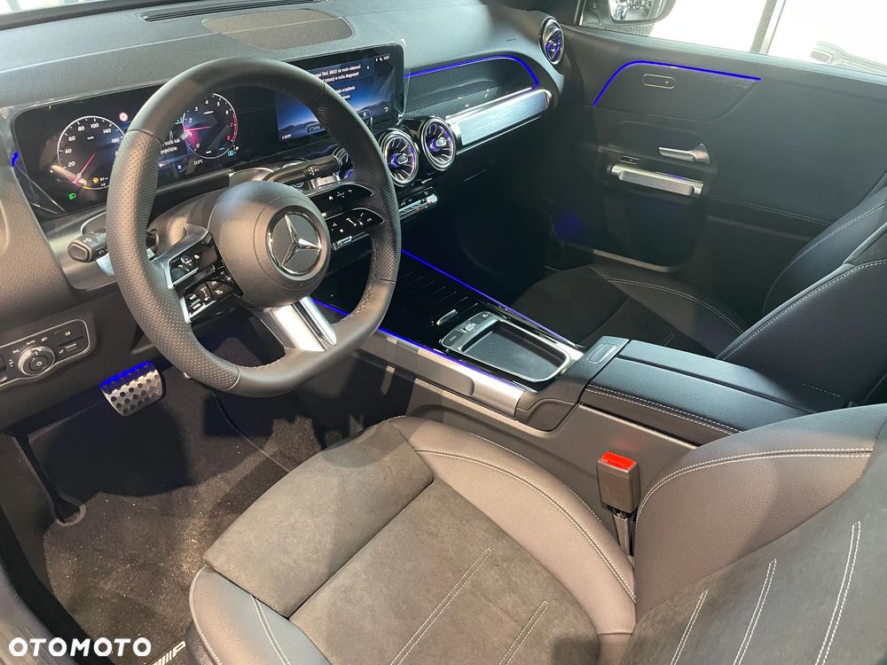 Mercedes-Benz GLB 200 AMG Line 7G-DCT - 5