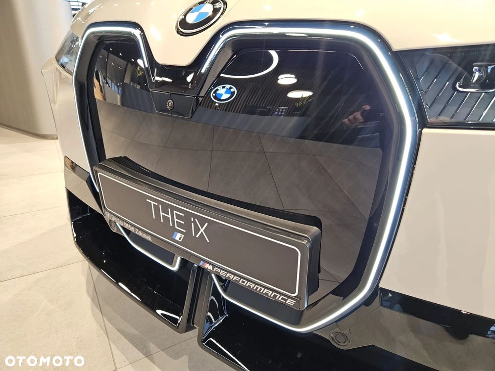 BMW iX xDrive45 - 25