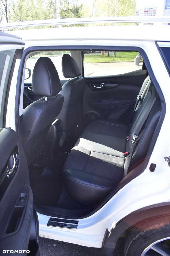 Nissan Qashqai 1.6 DCi 4x4 Tekna - 8