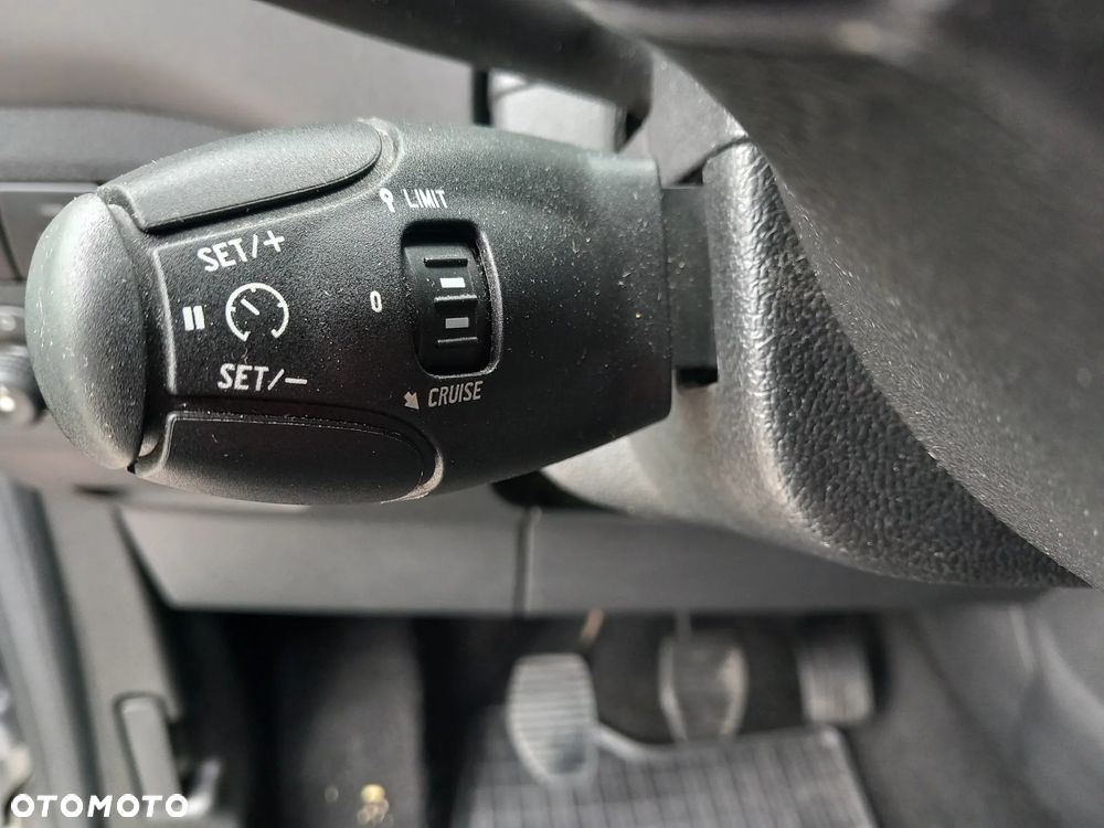 Citroën Berlingo Multispace PureTech 110 SHINE - 25